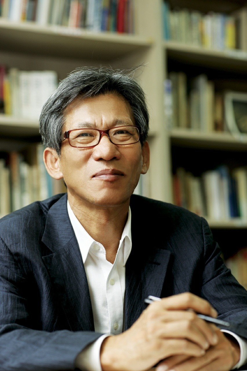 유홍준 신임 한국학중앙연구원 이사장
