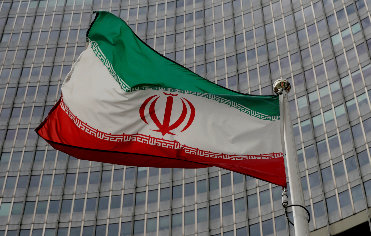 타결을 앞두고 막판 줄다리기를 벌이던 이란 핵합의(JCPOA·포괄적 공동행동계획) 복원 협상이 이란 대선 이후 교착상태에 빠졌다. 이런 가운데 이란 측이 협상 장기화 가능성까지 시사하며 미국을 압박하고 나섰다. [로이터]