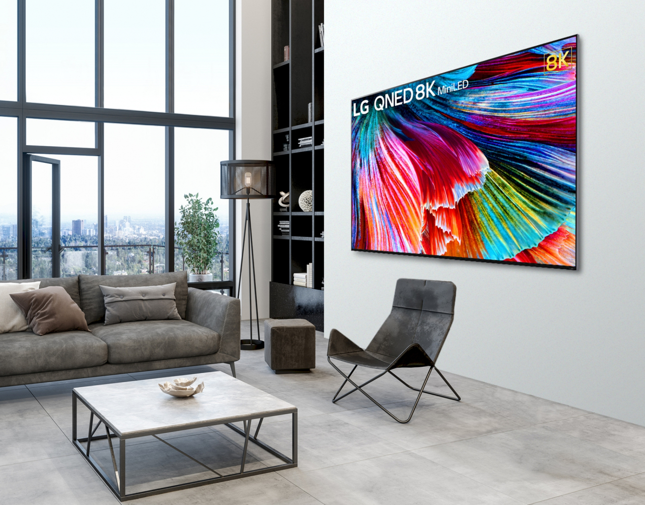 LG전자가 첫 미니 LED TV인 LG QNED MiniLED를 출시한다고 30일 밝혔다. 이 제품은 독자 고색재현 기술인 퀀텀닷 나노셀 컬러 테크놀로지를 적용해 정확하면서도 풍부한 색을 표현하는 것이 특징이다. LG QNED MiniLED가 집 안 공간과 조화를 이루며 배치돼 있는 모습. [LG전자 제공]