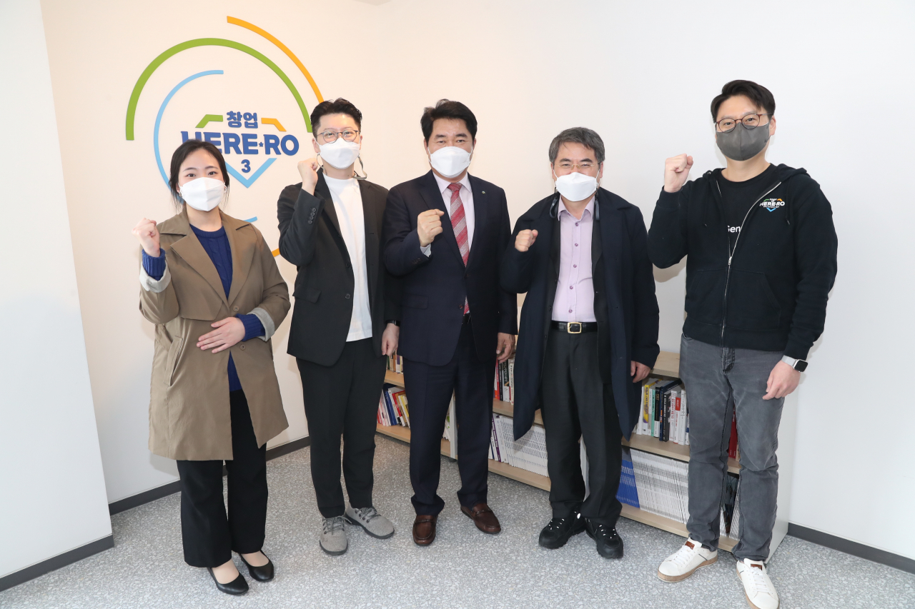 창업 HERO3 시설 방문한 박준희 관악구청장. [관악구 제공]