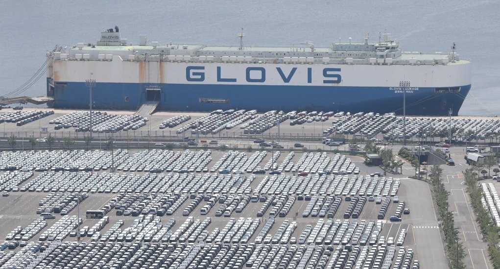 South Korea's outbound shipments jumped 39.7 percent on-year in June to US$54.8 billion, according to the trade ministry. (Yonhap)