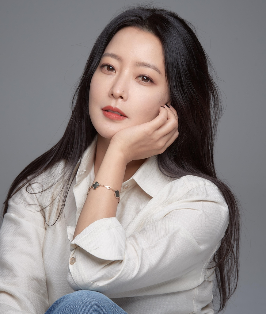 배우 김희선 [힌지엔터테인먼트 제공]