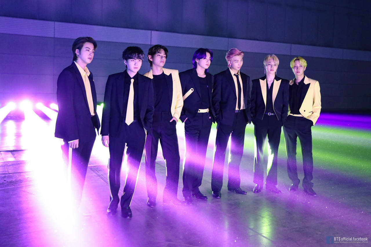 BTS (BTS official Facebook page)