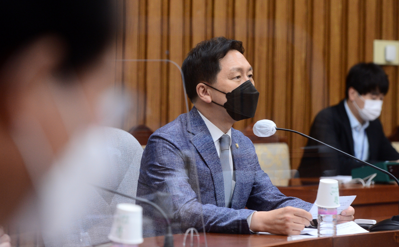 국민의힘 김기현 원내대표가 9일 서울 여의도 국회에서 열린 원내대책회의에서 발언하고 있다. [이상섭 기자/babtong@heraldcorp.com]