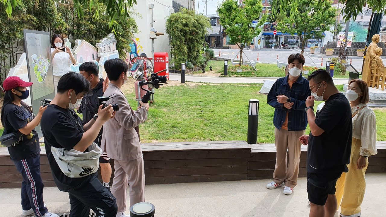 광주관광재단은 다양한 에피소드를 제작해 카카오TV, 네이버TV 등 온라인 유통 채널에 공개할 계획이다.