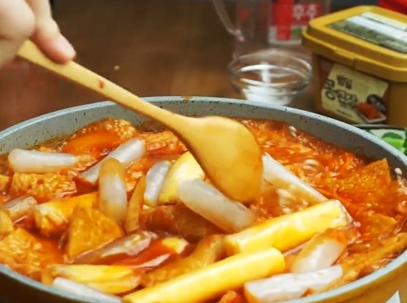'라이스페이퍼 떡볶이' [인스타그램 캡처]
