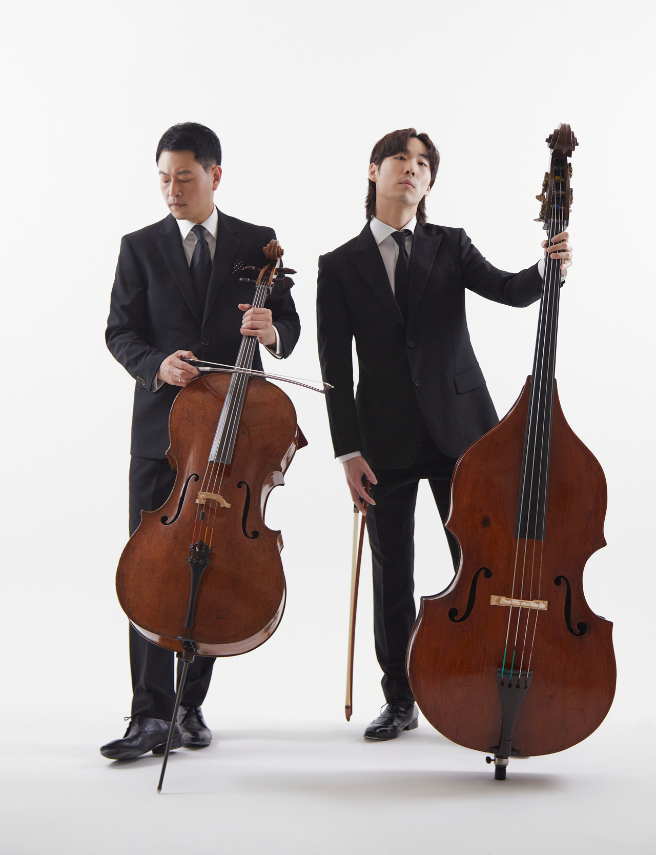 첼리스트 송영훈과 더블베이시스트 성민제는 피아졸라를 조명한 ‘나이트클럽 2021’을 연다. [클라츠컴퍼니 제공]