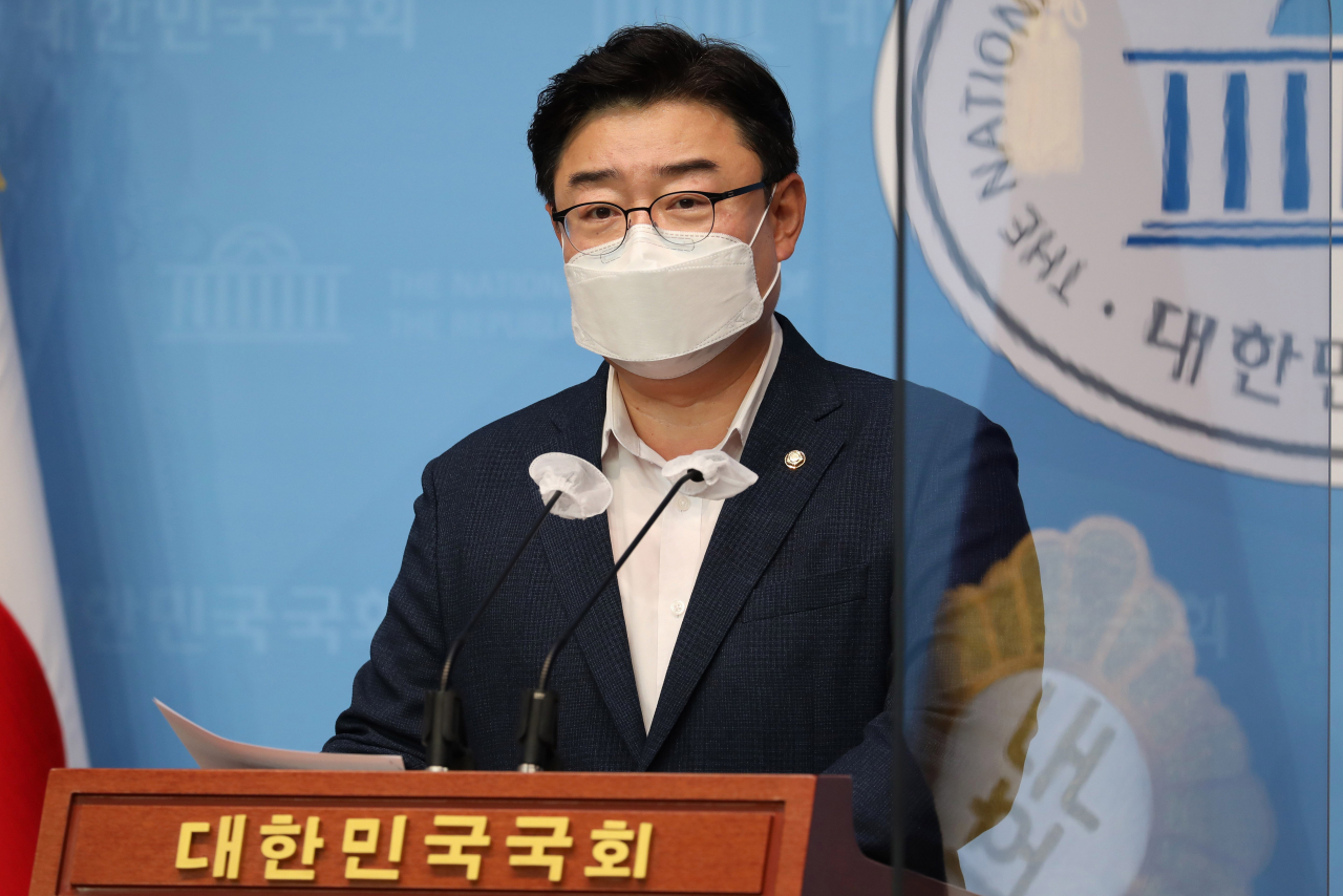 국회 예산결산특별위원회 김성원 국민의힘 간사가 12일 오전 국회 소통관에서 추가경정예산안 관련 기자회견을 하고 있다. [헤럴드경제=이상섭 기자]