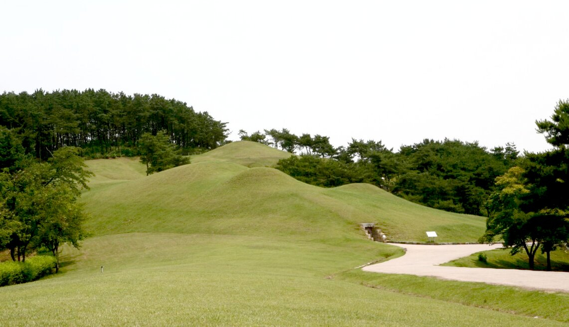 ‘공주 무령왕릉과 왕릉원(公州 武寧王陵과 王陵園)’으로 명칭이 격상될 ‘공주 송산리(宋山里) 고분군’