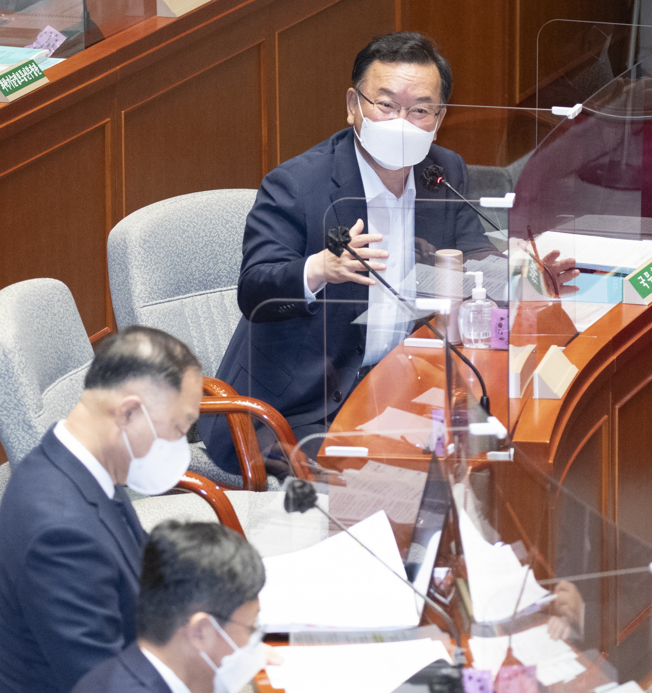 김부겸 국무총리가 15일 오전 서울 여의도 국회에서 열린 예산결산특별위원회 전체회의에서 질의에 답변하고 있다. [헤럴드경제=이상섭 기자]