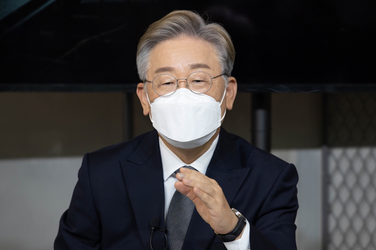 이재명 더불어민주당 대선 경선후보가 18일 오후 온라인 기자간담회에서 발언하고 있다. [캠프 제공]