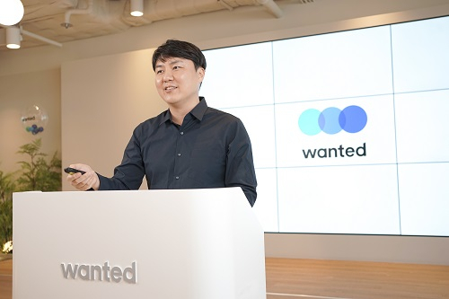 원티드랩은 26일 온라인 기자간담회를 통해 다음 달 8일 코스닥 시장 상장과 향후 전략을 발표했다. 사진은 이복기 원티드랩 대표. [원티드랩 제공]