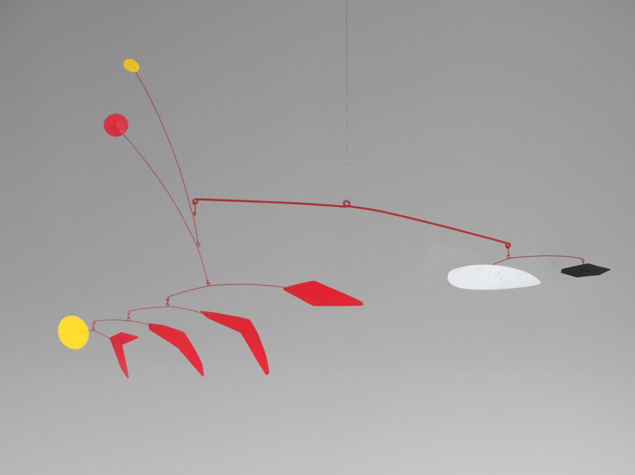 알렉산더 칼더, Alexander Calder 1898 - 1976 AmericanBoomerangs and Targetspainted sheet metal, rod and wire, 83.2&times;127&times;76.2(h)cm