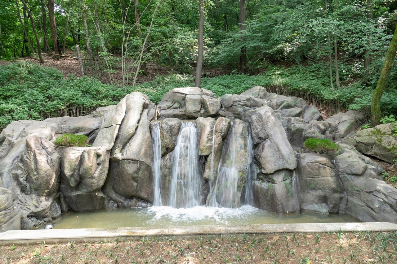 개화산 인공폭포 사진. [강서구 제공]