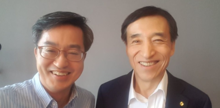 김동연 전 경제부총리(왼쪽)와 이주열 한국은행 총재. [페이스북 캡처]