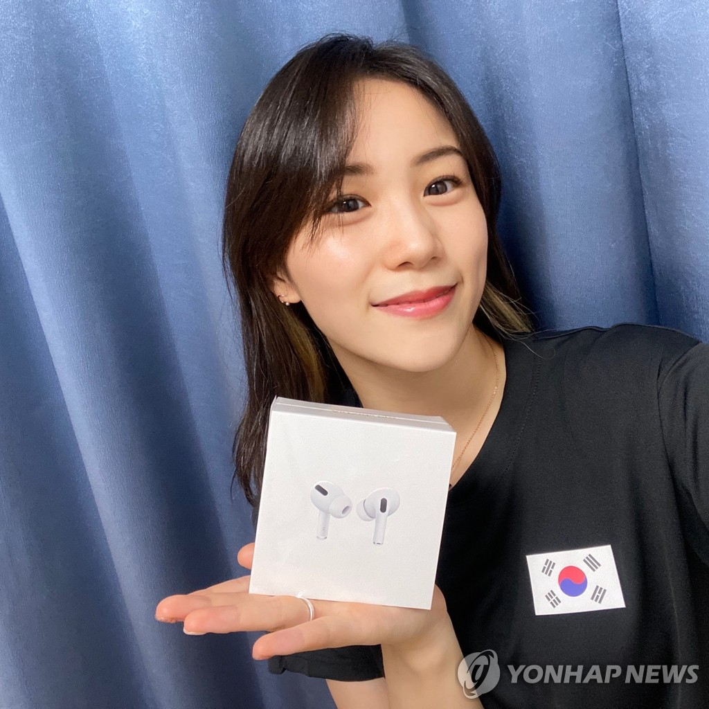 장미란재단이 도쿄올림픽에 출전하는 재단 드림장학생 출신의 권하림 등에 격려금과 선물을 전달했다고 22일 전했다. 사진은 '장미란재단 장학생' 다이빙 권하림. 2021.7.22 [장미란재단 제공=연합뉴스]