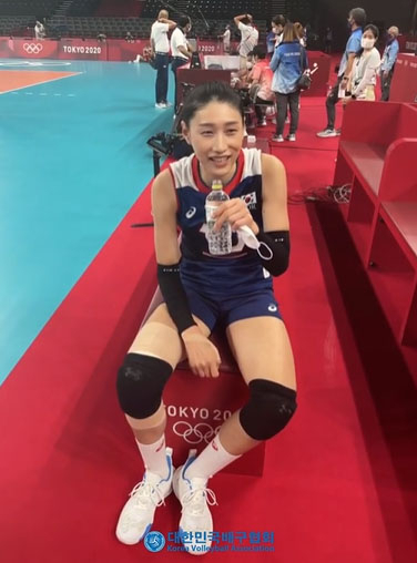 2020 도쿄올림픽 배구 여자부 8강전에서 터키를 제압한 한국 여자 배구대표팀의 김연경. [대한배구협회 인스타그램 캡처]