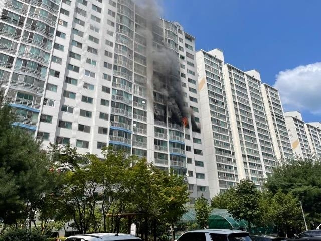 광주 일곡동 아파트 화재 현장