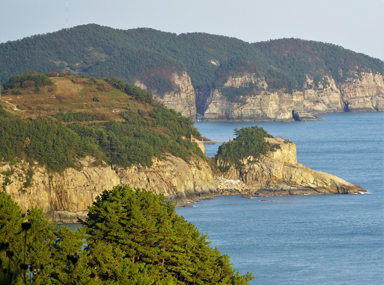 통영 욕지도 펠리칸 바위