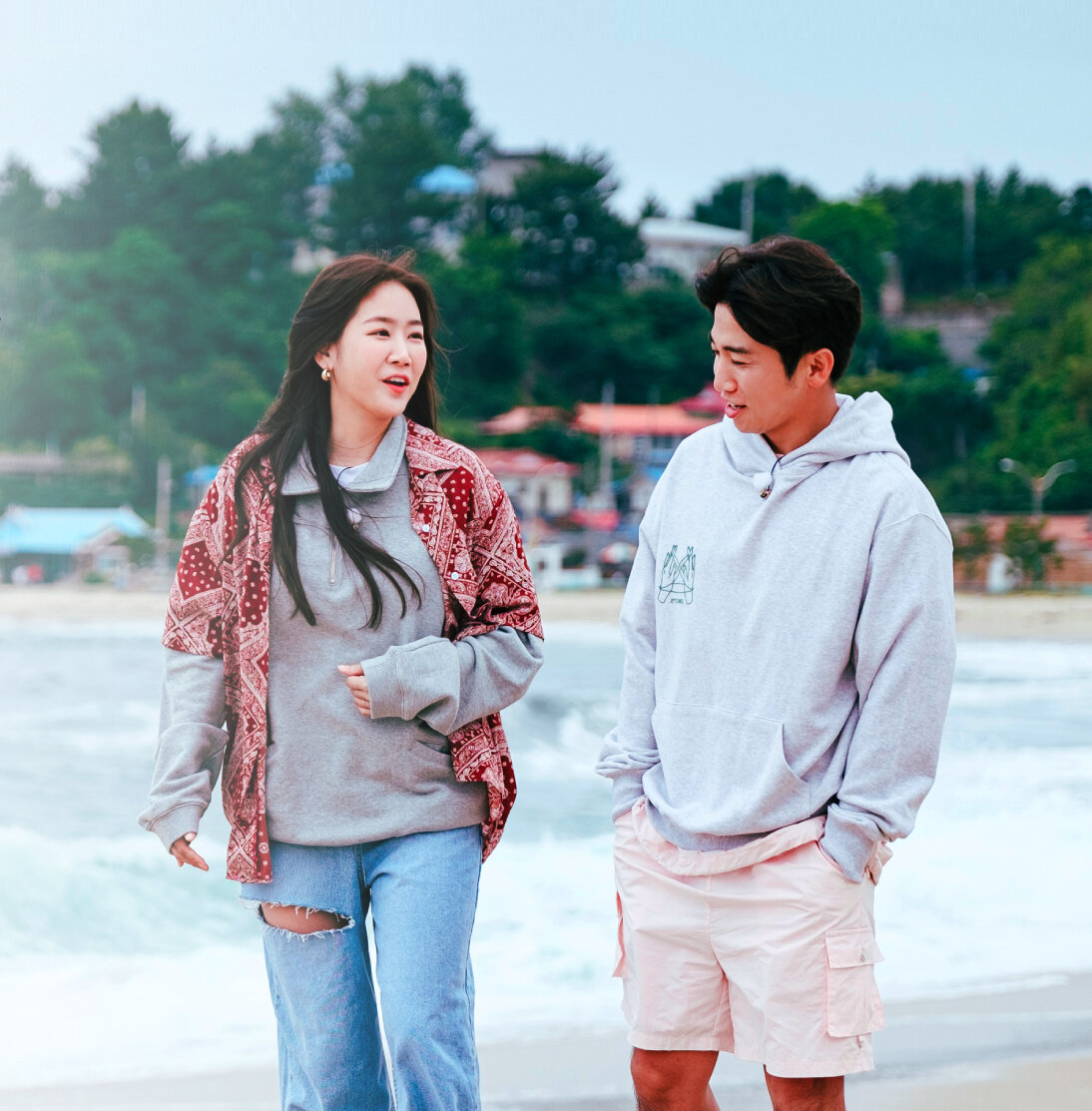 소유와 유세윤이 건강한 액티비티 바캉스 홍보모델이 됐다.