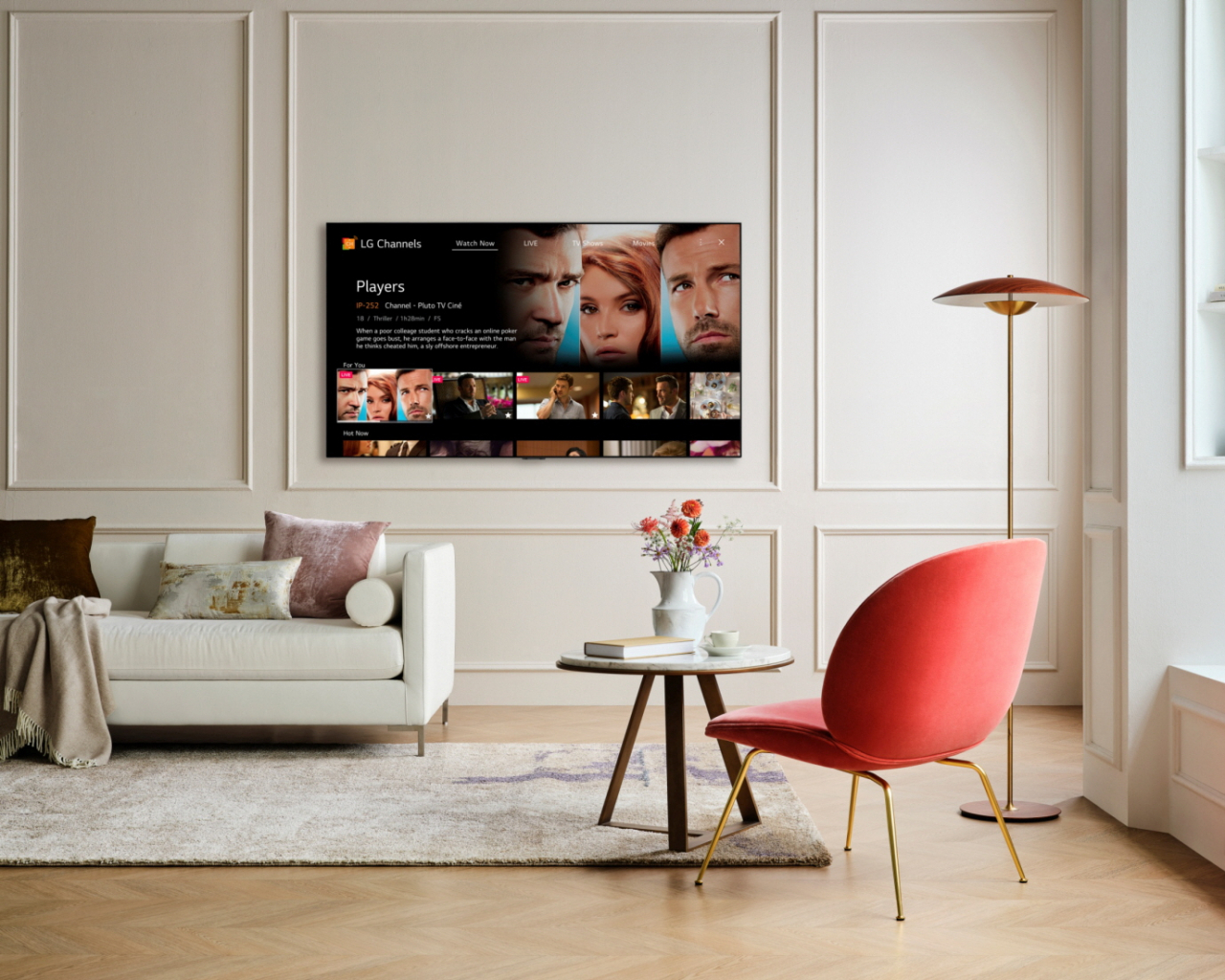 LG 올레드 TV에서 ‘LG 채널’ 서비스를 구동하는 모습.[LG전자 제공]