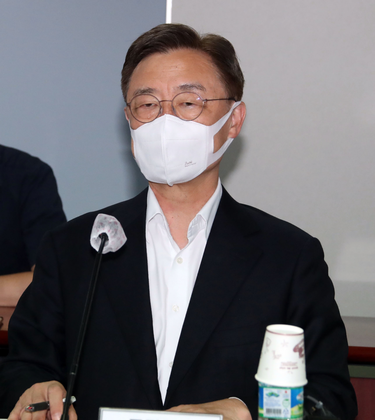 국민의힘 대권주자인 최재형 전 감사원장이 17일 서울 용산구 대한의사협회에서 열린 코로나19 방역 대책 등에 대한 간담회에서 발언하고 있다. [헤럴드경제=이상섭 기자]