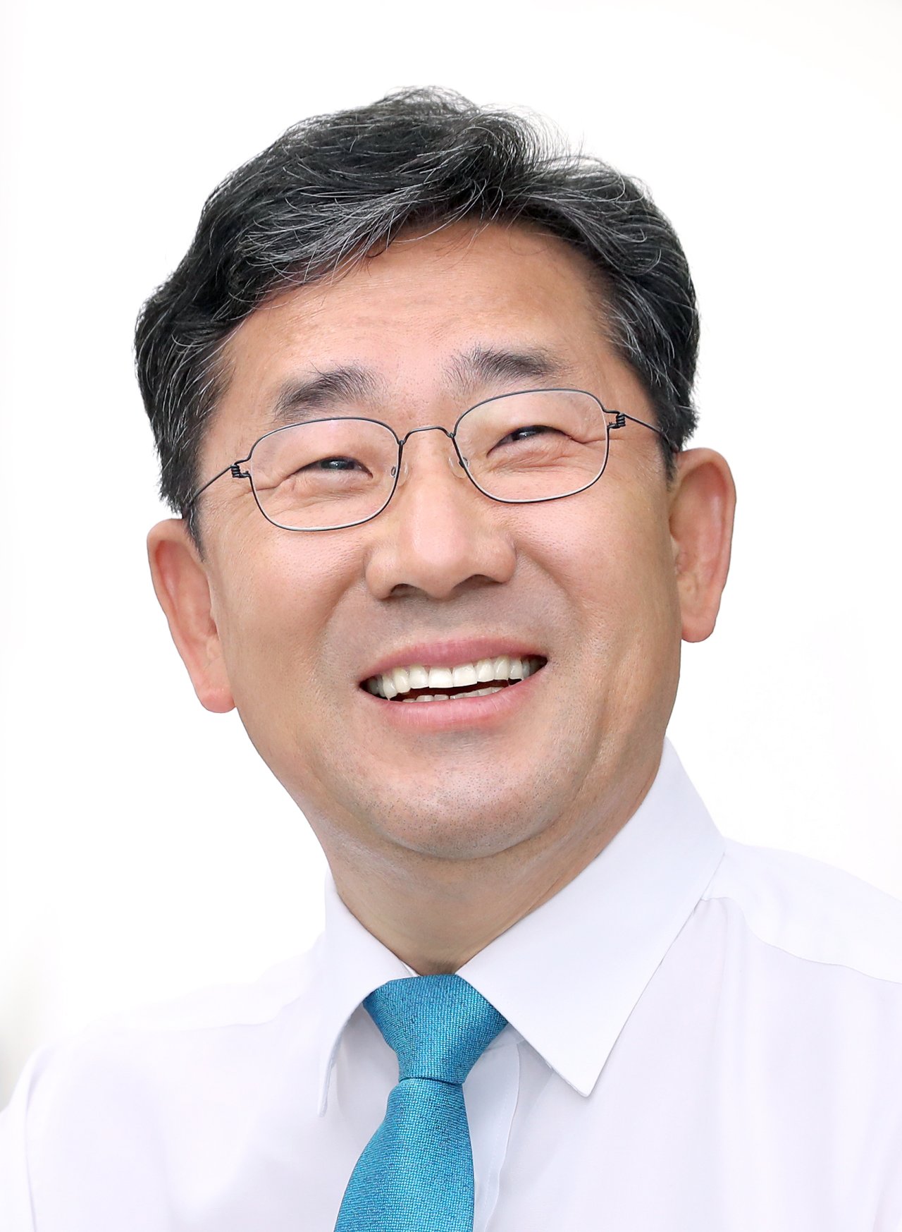 Park Yang-woo (Gwangju Biennale Foundation)