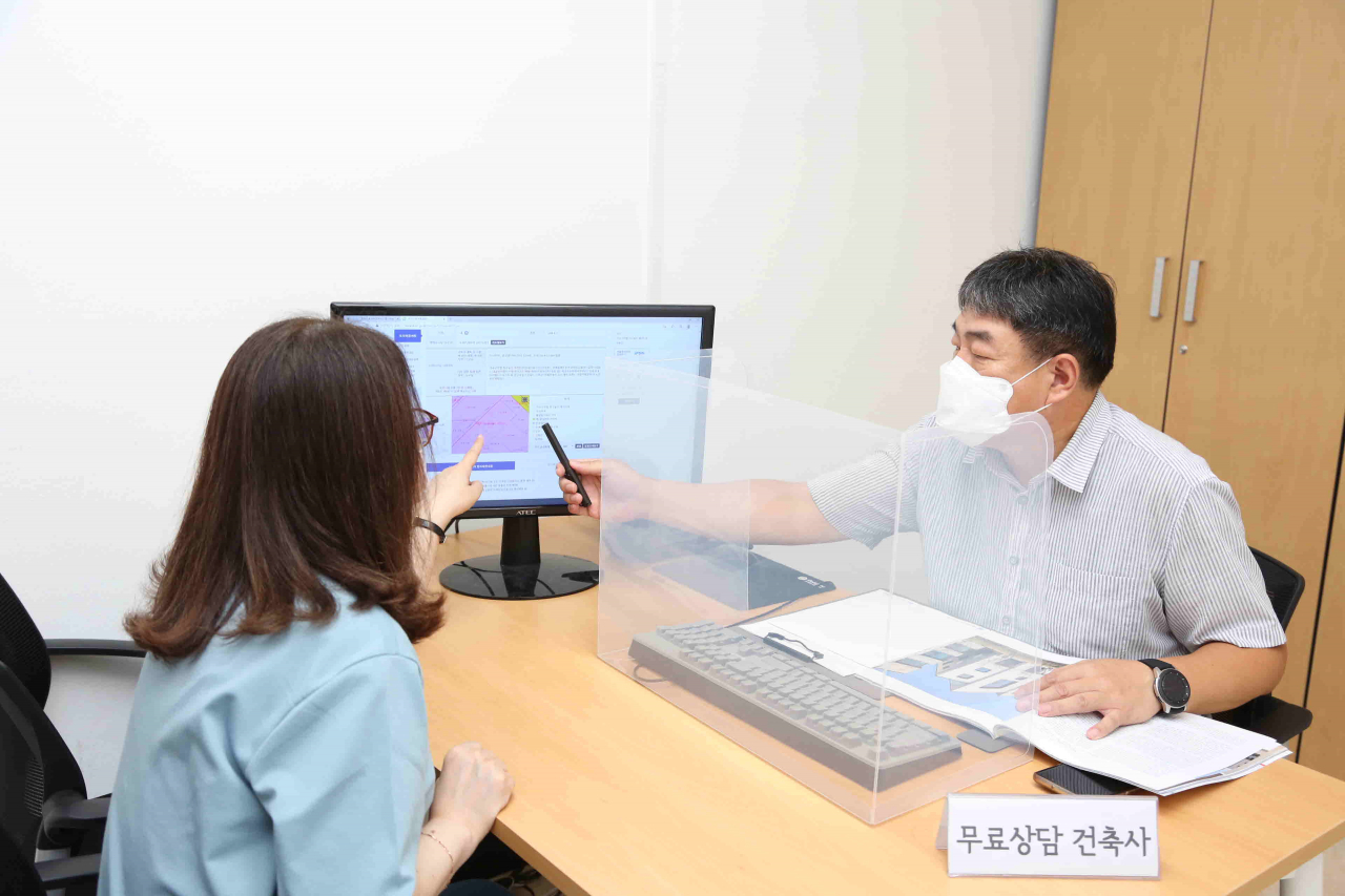 구로구 건축행정 민원 무료상담 현장. [구로구 제공]