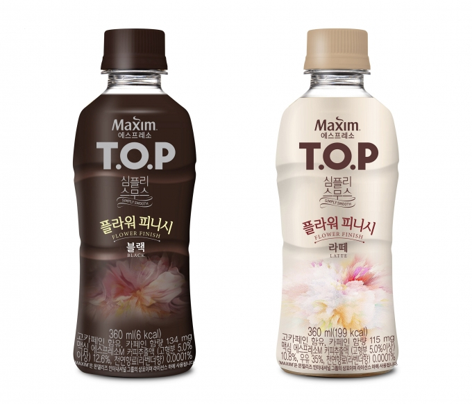 커피전문기업 동서식품이 은은한 꽃 향을 담아낸 프리미엄 RTD(Ready To Drink) 커피음료 '맥심 티오피 심플리스무스 플라워 피니시' 2종을 출시했다. [동서식품 제공]