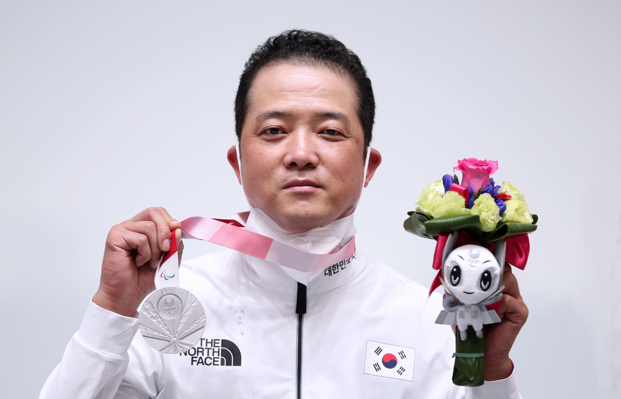 은메달을 따낸 박진호. 연합뉴스