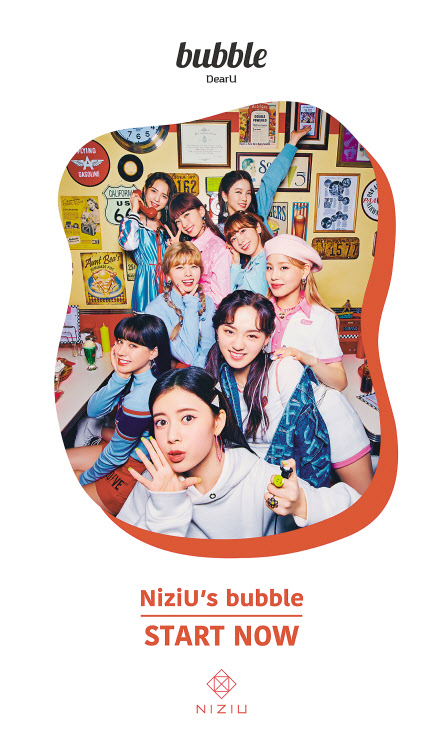 방탄소년단의 소속사 하이브가 운영하는 ‘팬덤 플랫폼’에 블랙핑크가 합류했다. 전 세계에서 가장 강력한 영향력을 발휘하고 있는 걸그룹 블랙핑크의 커뮤니티는 오픈 하루 만에 100만 명이 넘는 팬들이 결집, 현재 180여만 명이 모였다(위). 디어유가 운영하는 버블에 합류한 JYP엔터테인먼트의 걸그룹 니쥬. [YG엔터테인먼트·디어유]
