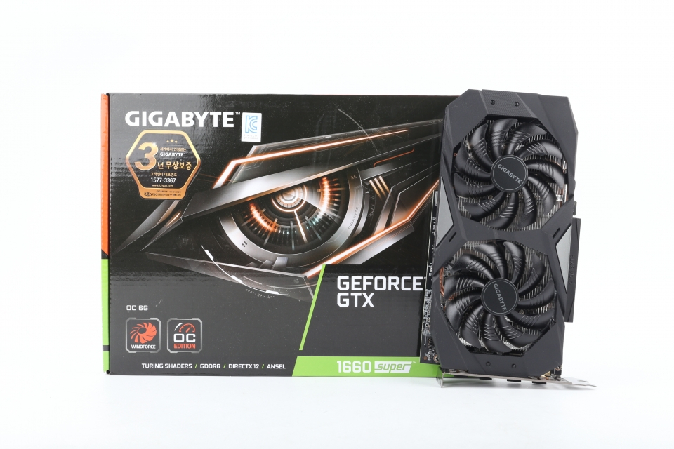 지포스 GTX 1660 SUPER. 2년전 출시 된 그래픽카드지만 가상자산 채굴 열풍으로 출고가 대비 2배인 60만원대에 거래되고 있다.[msi 제공]