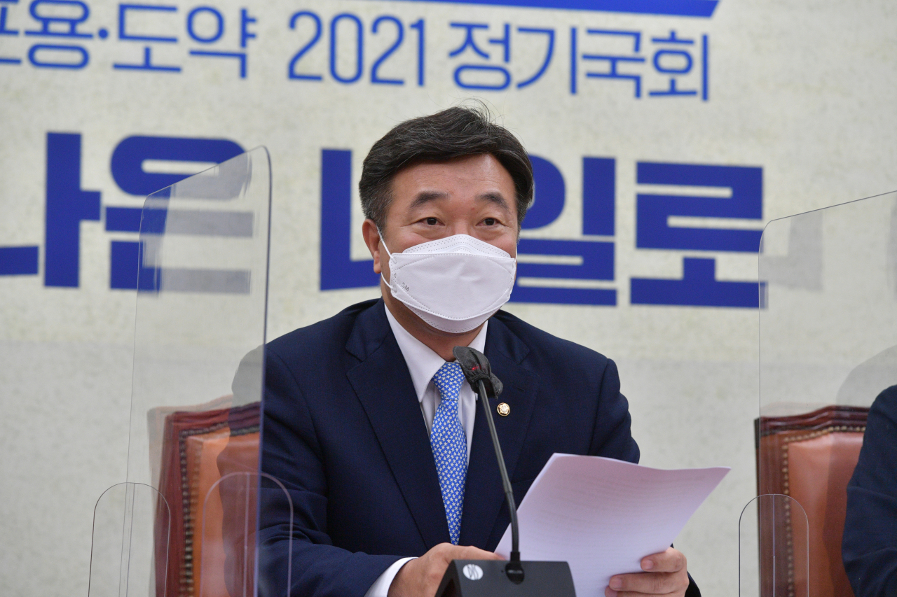 윤호중 더불어민주당 원내대표. 이상섭 기자/