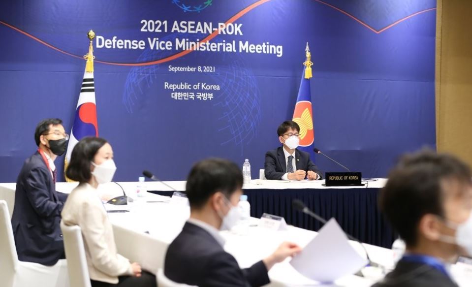 South Korean Vice Defense Minister Park Jae-min (right) attends a defense dialogue with the Association of Southeast Asian Nations on Sept. 8, 2021, in this photo provided by the defense ministry. (Yonhap)