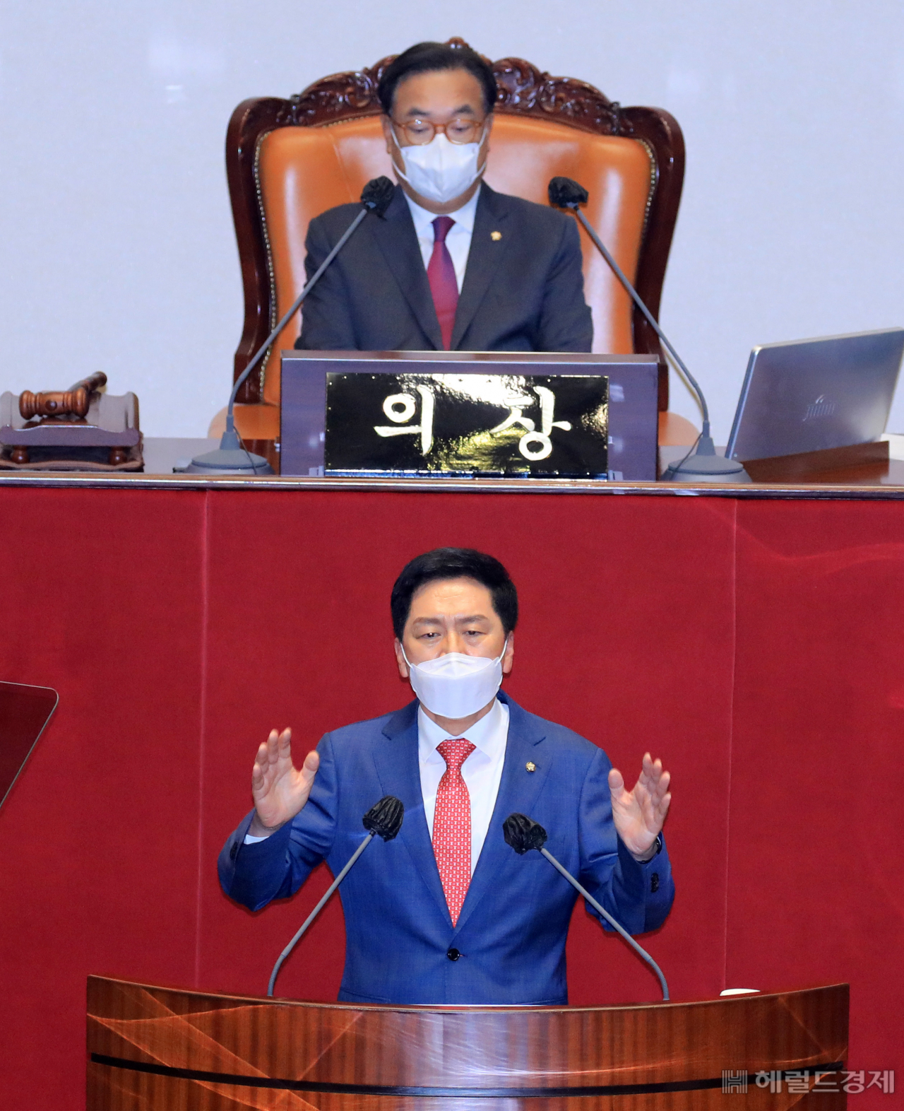 [헤럴드경제=이상섭 기자] 김기현 국민의힘 원내대표가 9일 서울 여의도 국회에서 열린 제391회 국회(정기회) 제3차 본회의에서 교섭단체 대표연설을 하고 있다.