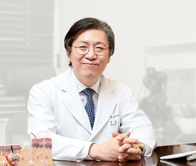 강남 연세스타피부과 김영구 대표원장