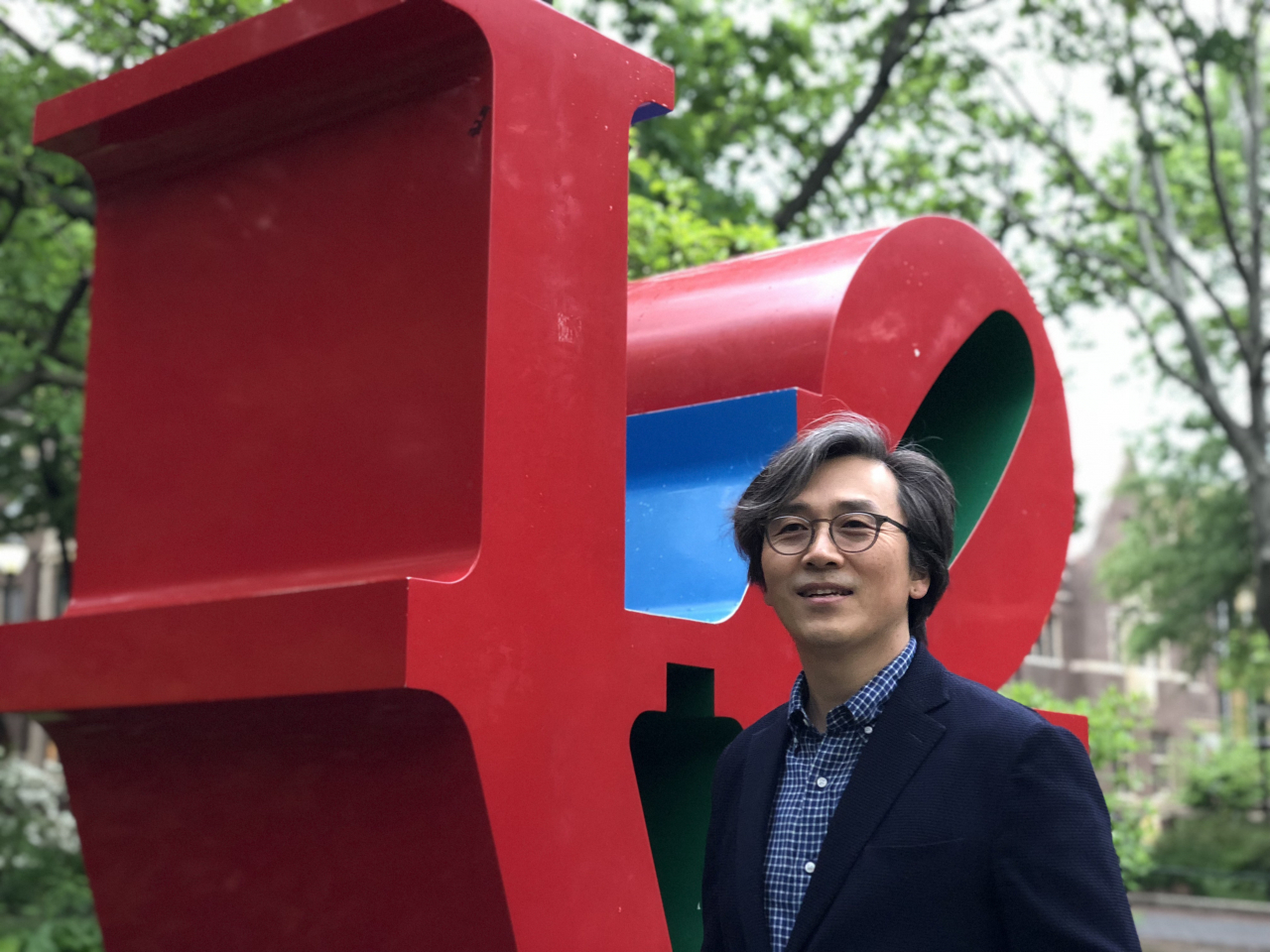 서울공예박물관을 설계한 송하엽 중앙대 교수는 “21세기 예술공공 공간이란 키워드 아래 시간과 공간을 엮는 플랫폼으로 만들고자 했다”며 “시간의 흔적들의 전체가 되는 시간연결체로서의 공간을 형성했다”고 말했다.