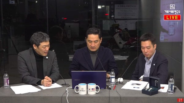 유튜브 채널 가로세로연구소 출연진 유튜버 김용호(왼쪽부터) 씨, 강용석 변호사, 김세의 전 MBC 기자. [가로세로연구소 유튜브 캡처]