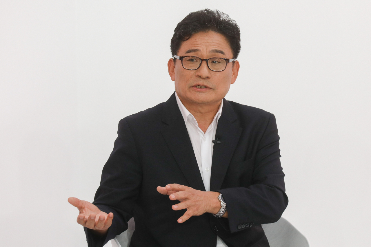 9일 서울 금천구 즐스튜디오에서 열린 국민의힘 대선 경선 후보 '국민 시그널 면접'에 참가한 박찬주 후보가 답변하고 있다. [연합]