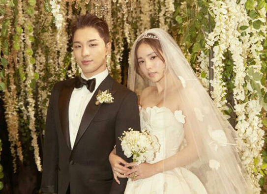 민효린(오른쪽)·태양 부부 [YG엔터테인먼트 제공]