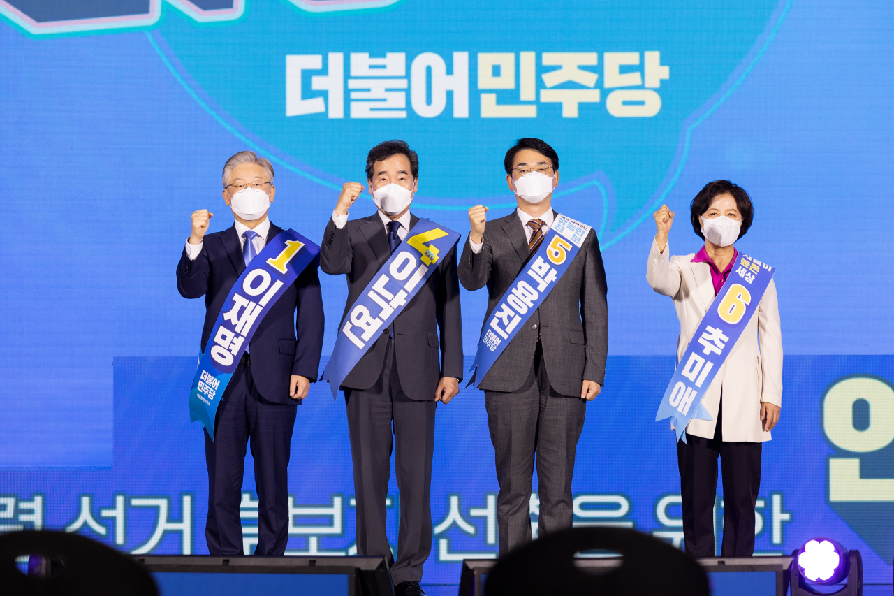 3일 오후 더불어민주당 인천 지역 순회경선에 참여한 대선 경선후보들. 왼쪽부터 이재명 경기지사와 이낙연 전 대표, 박용진 의원, 추미애 전 법무부 장관. [이재명 캠프 제공]