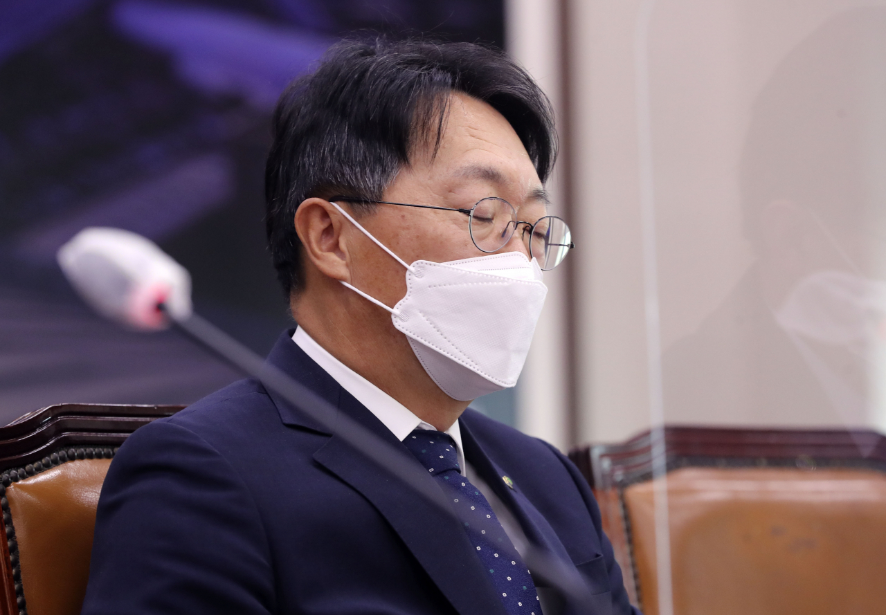 김현준 한국토지주택공사(LH) 사장이 7일 서울 여의도 국회에서 열린 국토교통위원회의 LH 등에 대한 국정감사에 출석한 모습. [연합]