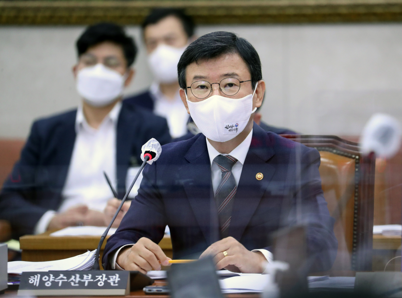 문성혁 해양수산부 장관이 7일 국회 농림축산식품해양수산위원회 해양수산부 국정감사에서 답변하고 있다. 연합뉴스