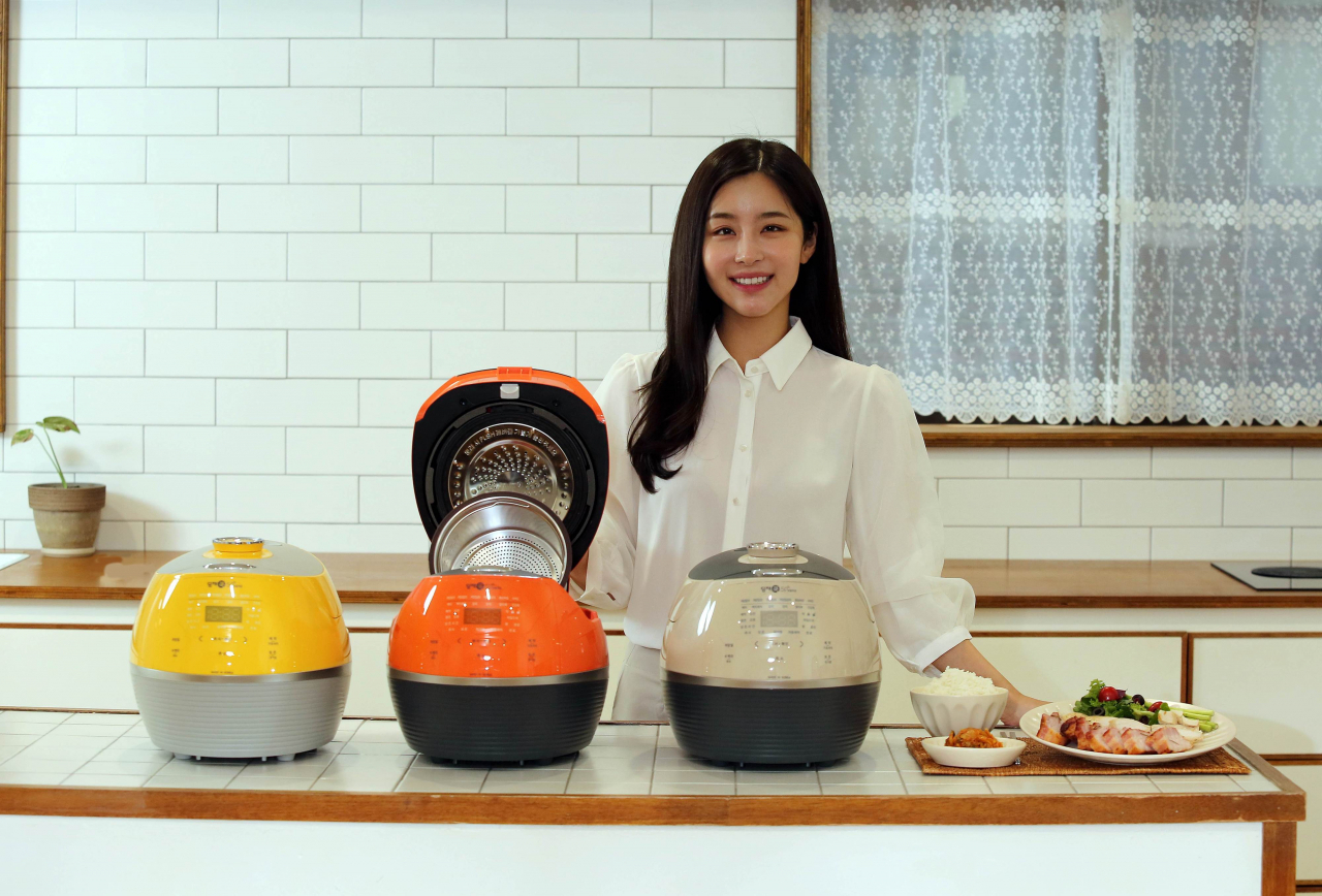 위니아딤채가 8일 출시한다고 밝힌 ‘딤채쿡 당질저감50’ IH 압력밥솥 신제품. [위니아딤채 제공]