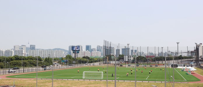 노량진 축구장 전경 사진. [동작구 제공]