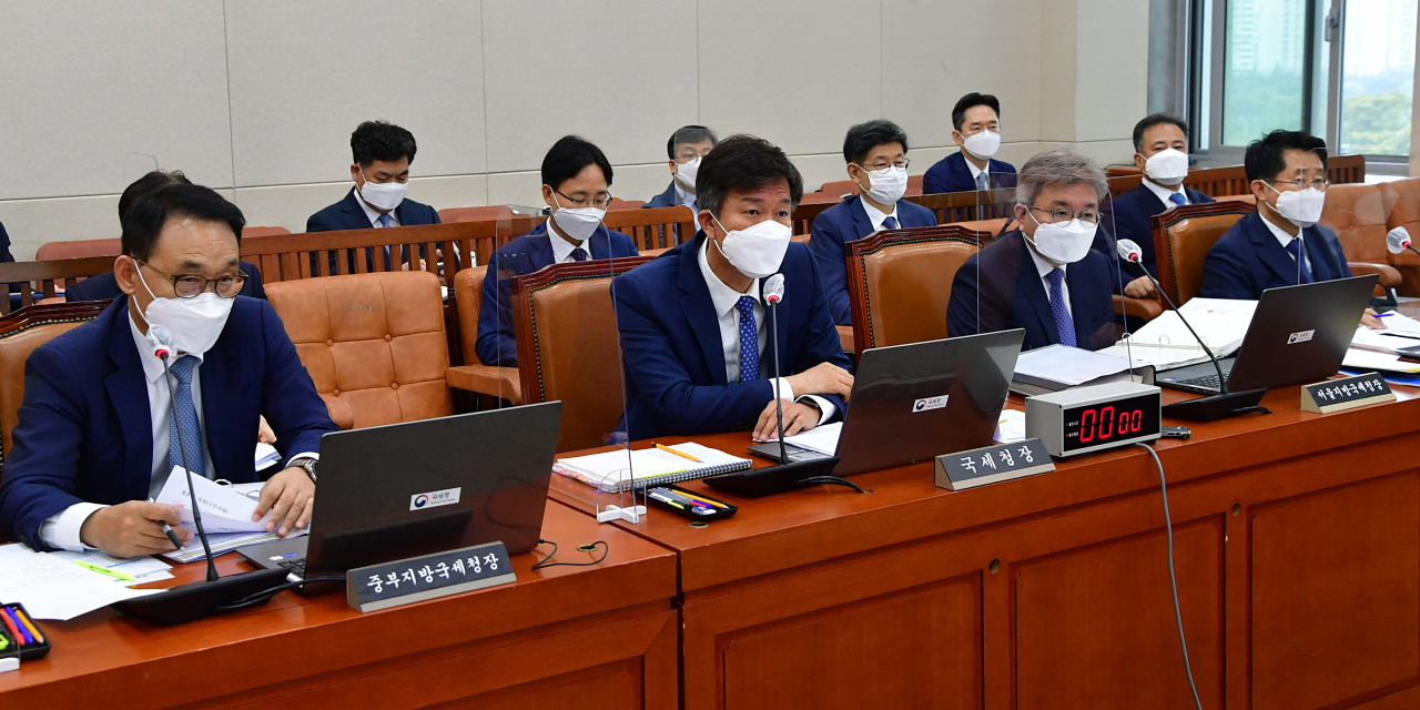 8일 국회 기획재정위원회의 국세청 등에 대한 국정감사가 진행되고 있다. 이상섭 기자