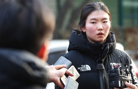 “소름돋았어” “연기 쩔더라”…심석희, 최민정·김아랑 뒷담화  논란