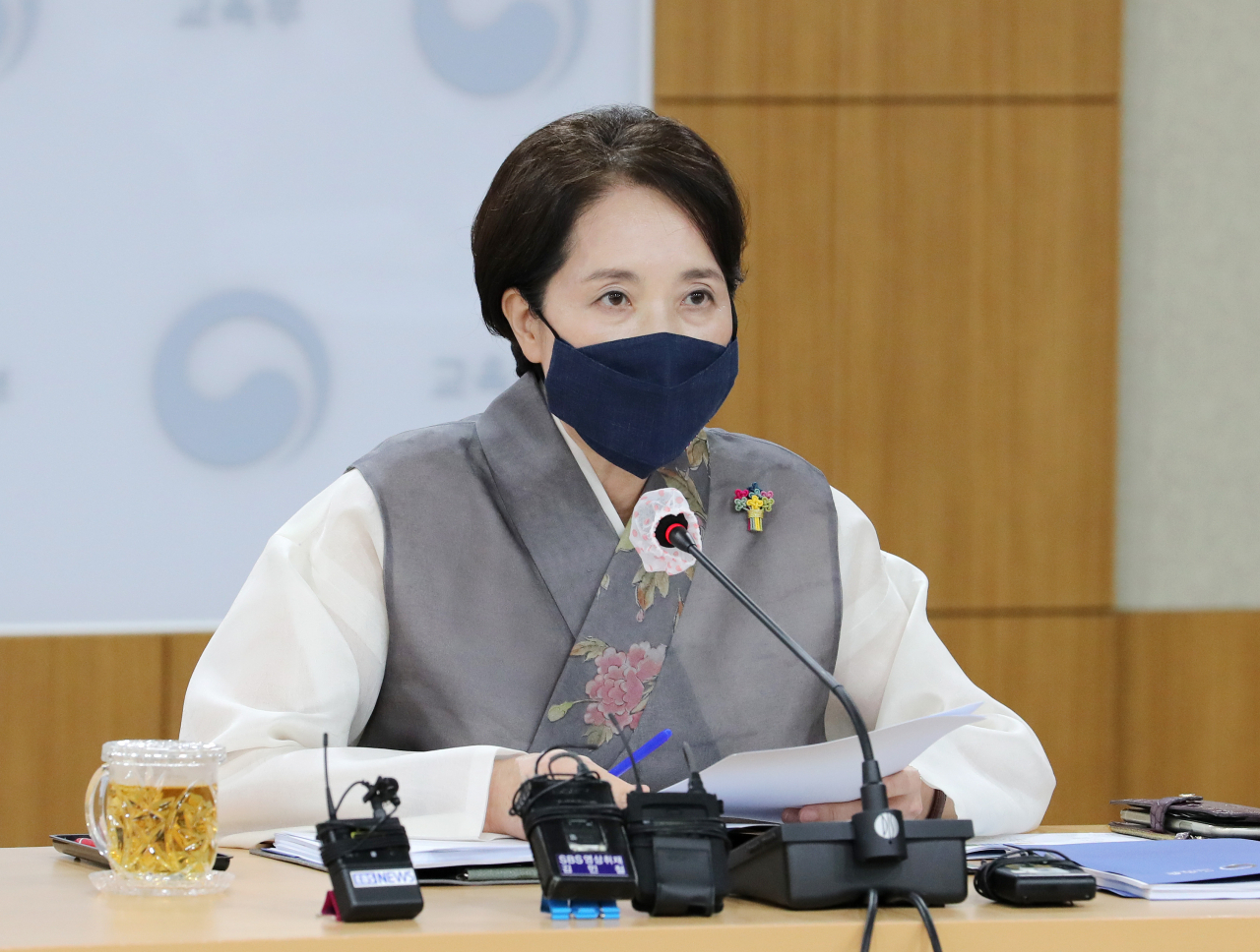 유은혜 사회부총리 겸 교육부 장관이 12일 오후 세종시 정부세종청사 교육부에서 열린 부총리-출입기자단 간담회에서 발언하고 있다. [연합]