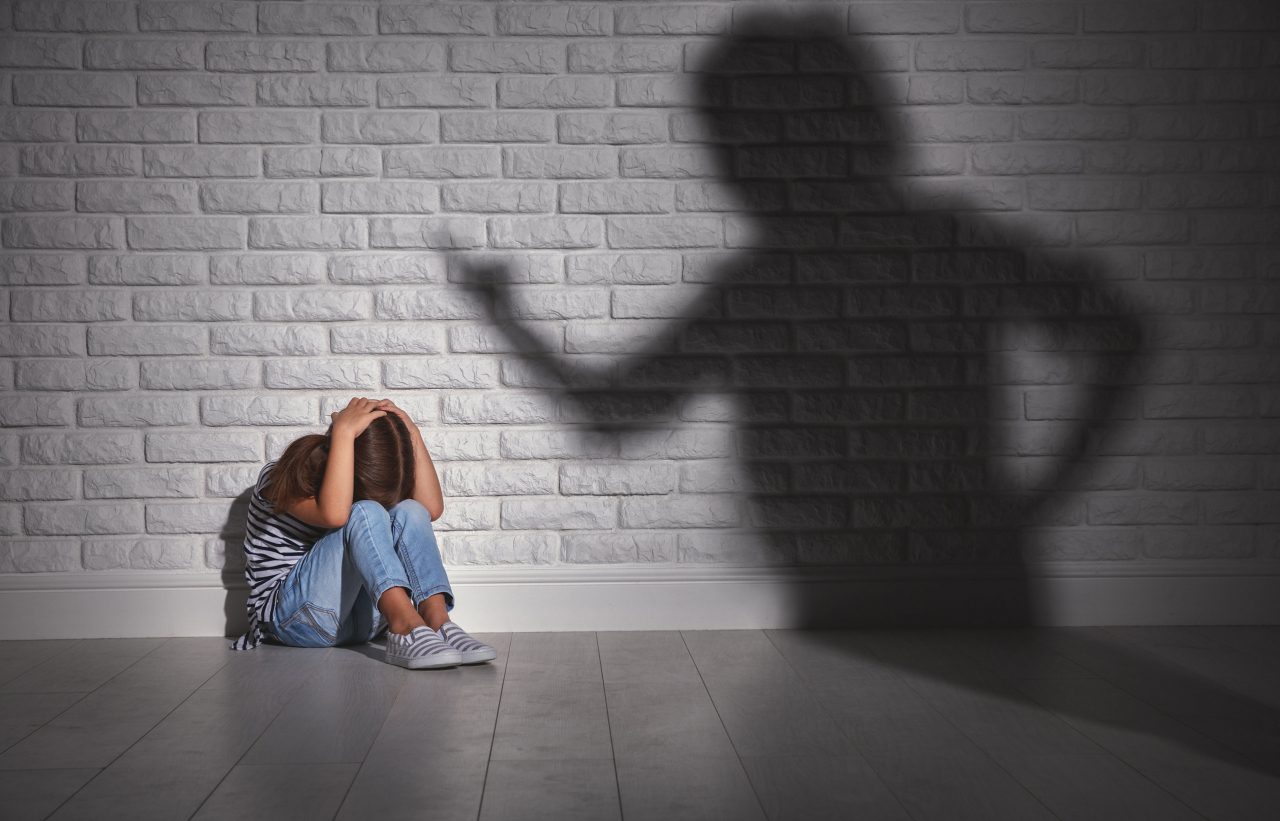 13일은 고(故) 정인이가 양부모의 학대로 인해 세상을 떠난지 1년이 되는 날이다. 하지만 1년이 지난 오늘, 학대를 당한 아동에 대한 보호조치는 여전히 제자리걸음이다. 학대아동 보호 전문기관이나 학대아동피해쉼터는 턱없이 부족한 것으로 나타났다. [123rf]