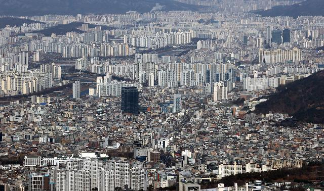 서울 송파구 잠실타워에서 내려다 본 강북 지역 저층주거지 일대의 모습. [연합뉴스]